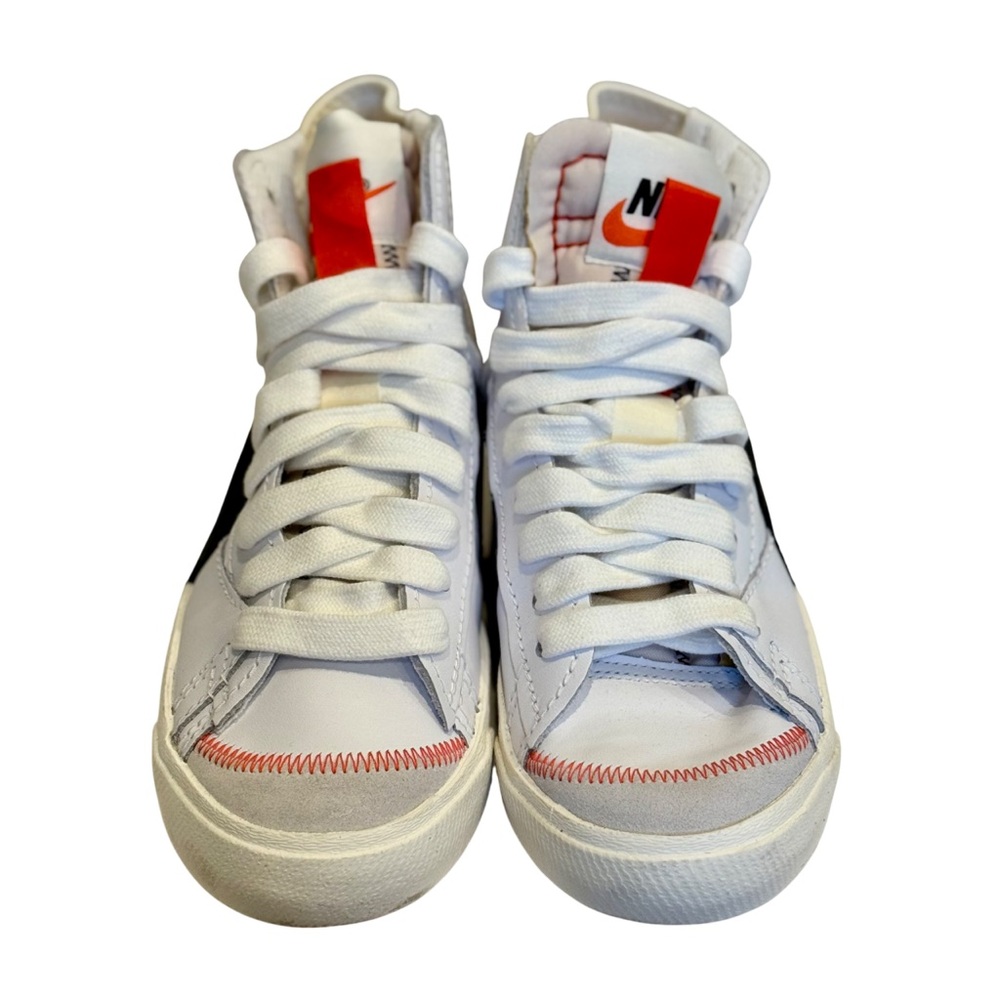 Nike Men’s Blazer Mid '77 Jumbo Sneakers, White/Black, Size 9.5